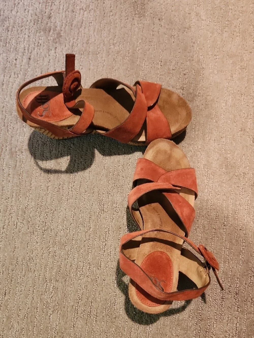 Sofft Women's Suede Rust Orange Wedge Sandals